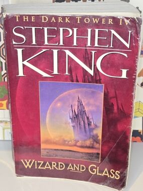 Stephen King - The Dark Tower IV: Wizard and Glass Paperback Cover